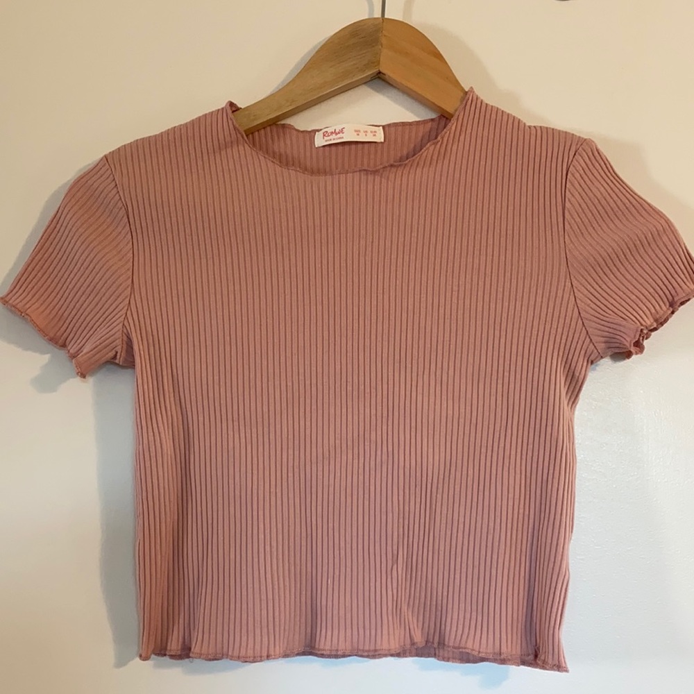 Pink shirt sleeve crop top